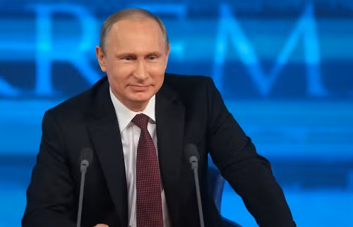 Tổng thống Nga Vladimir Putin trong buổi họp báo cuối năm 2016. Ảnh: RT