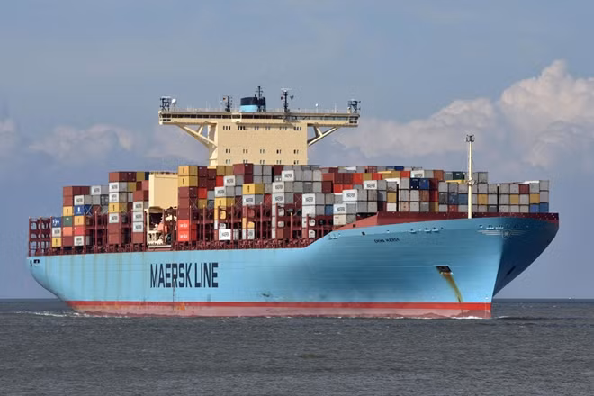 Container được vận chuyển qua đường biển. Ảnh minh hoạ