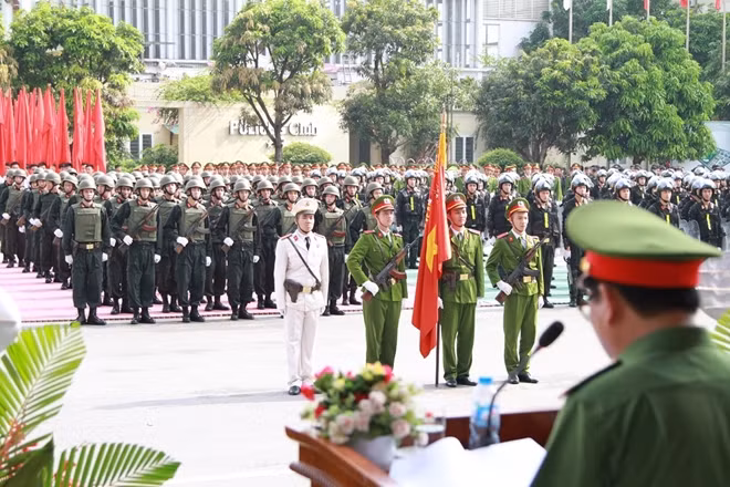 Hội thao, diễn tập tại lễ kỷ niệm 49 năm Ngày truyền thống Học viện và 10 năm thành lập khoa Cảnh sát vũ trang gồm các nội dung: Duyệt đội ngũ của Trung đoàn Cảnh sát dự bị đặc nhiệm E32-T32; biểu diễn võ thuật...