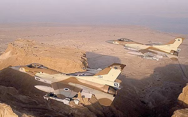 Những chiếc F-16 thường xuyên được quân đội Israel sử dụng trong các cuộc không kích.(Ảnh: Israeli weapons) Những chiếc F-16 thường xuyên được quân đội Israel sử dụng trong các cuộc không kích.(Ảnh: Israeli weapons)