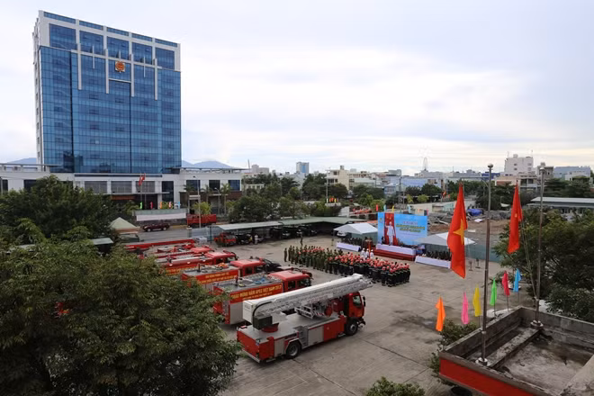 Cảnh sát PCCC quyết tâm cao vì một APEC an toàn, thành công.