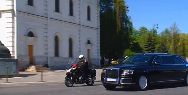 Chiếc siêu xe Limousine Korgete của Tổng thống Putin. Ảnh chụp màn hình