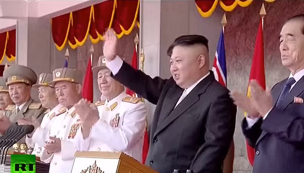 Nhà lãnh đạo Kim Jong-un tại buổi lễ.