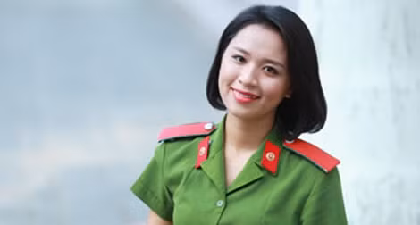 Nữ thủ khoa đầu tiên của ĐH PCCC được phong quân hàm Trung úy