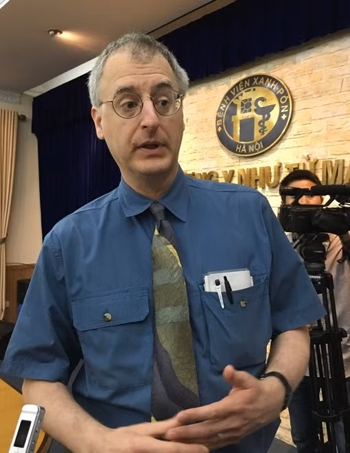 GS.TS. Eric L.Krakauer.