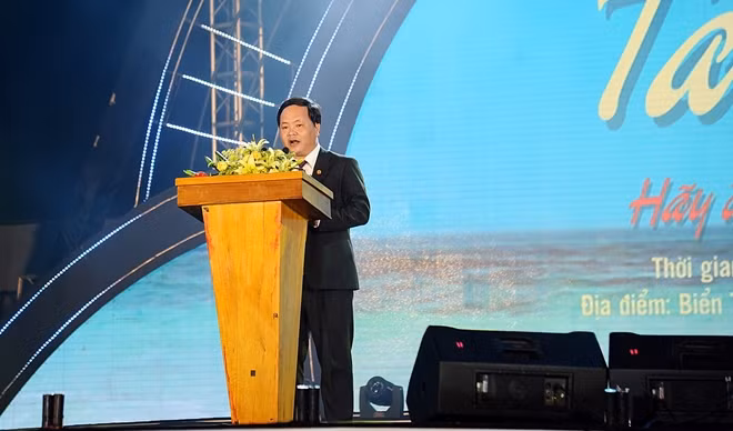Ông Nguyễn Hồng Quang phát biểu khai mạc Festival du lịch biển Tam Kỳ 2019.