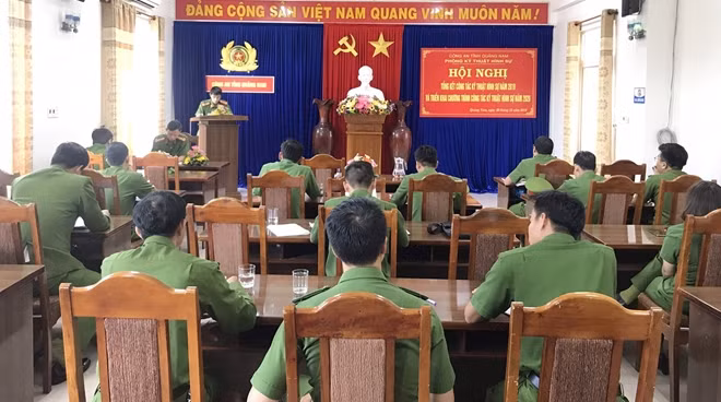 Quang cảnh hội nghị.