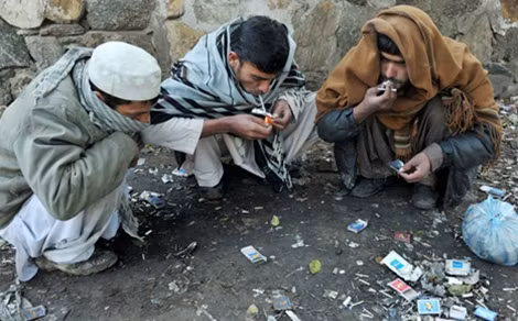 Số người phê thuốc ở Afghanistan cũng ngày càng gia tăng.