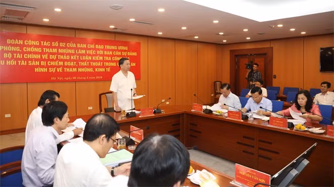 Toàn cảnh buổi làm việc.