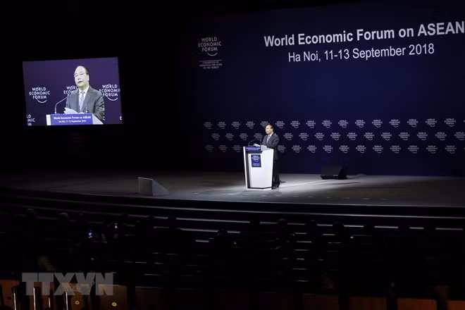 Phát biểu tại phiên khai mạc Hội nghị WEF ASEAN 2018, Thủ tướng đã đưa ra 5 đề xuất để ASEAN thực hiện trong CMCN 4.0.