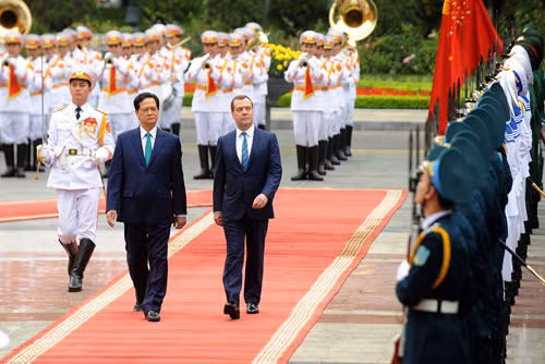 Với chuyến thăm chính thức Việt Nam của Thủ tướng Liên bang Nga Dmitry Medvedev, đây là lần thứ ba ông đến thăm Việt Nam