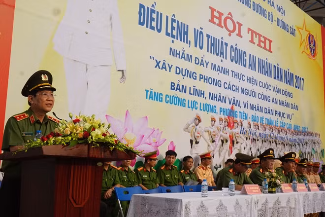 Trung tướng Nguyễn Văn Sơn-Thứ trưởng Bộ Công an phát biểu chỉ đạo Hội thi. Ảnh: Đức Tuấn