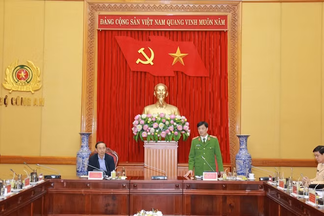 Thứ trưởng Nguyễn Duy Ngọc kết luận buổi làm việc