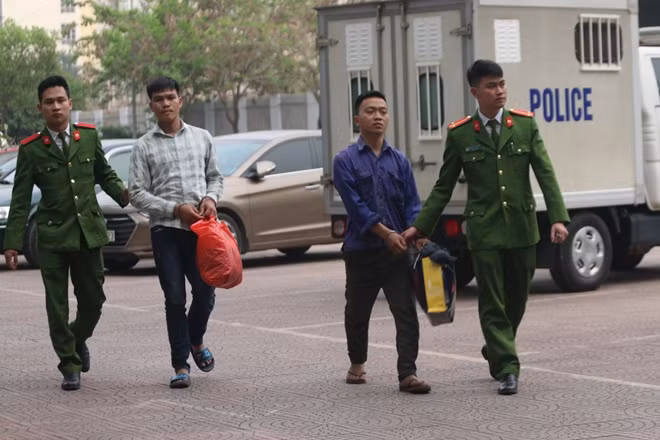 Hai đối tượng bị bắt giữ.