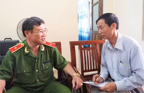 Phóng viên Báo Công an nhân dân trao đổi với Thiếu tướng, GS.TS Ngô Sỹ Hiền, Viện trưởng Viện Khoa học hình sự, Bộ Công an.