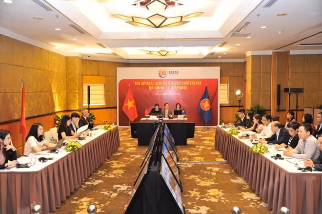 Toàn cảnh hội nghị trực tuyến ngày 29/7, đầu cầu Hà Nội