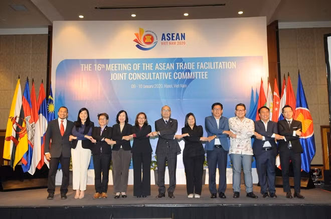 Các đại biểu tham dự hội nghị