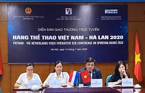 Các doanh nghiệp Hà Lan cũng bày tỏ mối quan tâm sâu tới các mặt hàng thể thao xuất xứ Việt Nam.