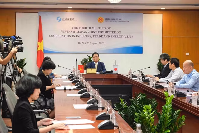 Bộ trưởng Trần Tuấn Anh.