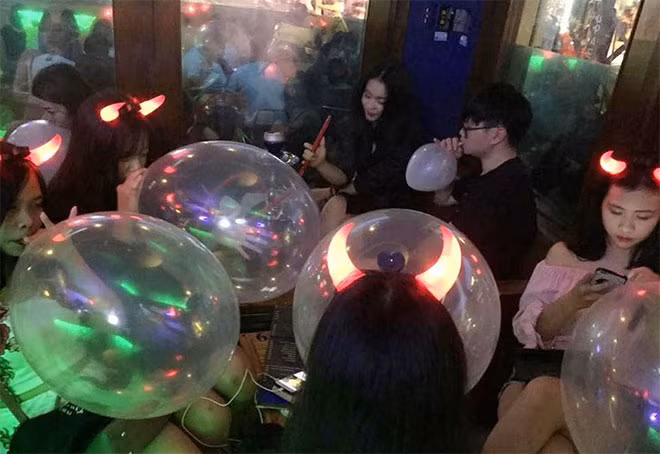 Bóng cười chứa khí N20 sẽ bị cấm sử dụng với mục đích vui chơi, giải trí tại Hà Nội.