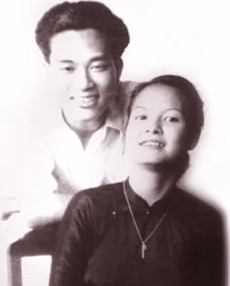 Vợ chồng nhạc sĩ Nguyễn Thiện Tơ lúc trẻ.