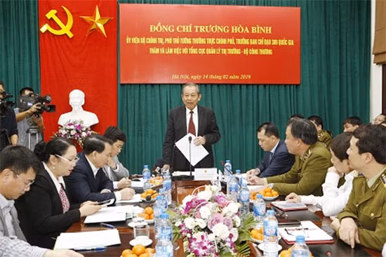 Phó Thủ tướng Trương Hòa Bình phát biểu tại buổi làm việc. Ảnh: VGP/Lê Sơn