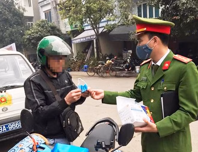 Những trường hợp vi phạm trong phòng chống dịch COVID-19 đều được tuyên truyền, nhắc nhở và xử lý kịp thời.