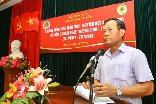 Thiếu tướng Đoàn Hùng Sơn, Cục trưởng Cục Ngoại tuyến ghi nhận, biểu dương và đánh giá cao tinh thần nhân văn sâu sắc và nghĩa cử cao đẹp của cán bộ, chiến sĩ các đơn vị đã tham gia hiến máu.