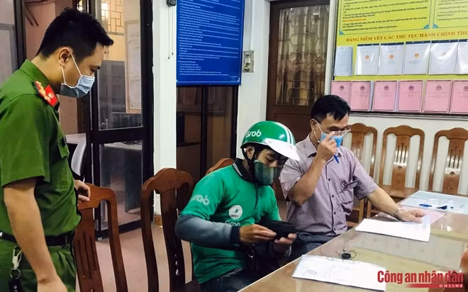 Một trường hợp không đeo khẩu trang bị xử lý phạt hành chính.