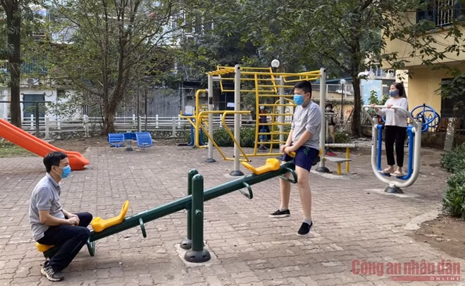 Qua quan sát, tinh thần của bà con rất vui vẻ, không có biểu hiện hoang mang lo lắng.