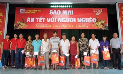Những phần quà Tết được Sao Mai Group gửi tới người nghèo.