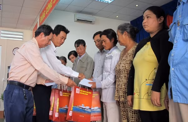 Những phần quà Tết được Sao Mai Group gửi tới người nghèo.