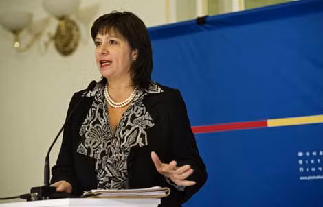 Tân Bộ trưởng Tài chính Natalie Jaresko.