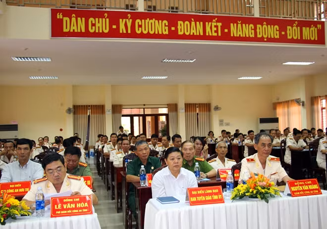 Các đại biểu tham dự Hội nghị.