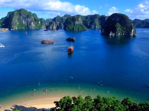 Vịnh Hạ Long - Di sản thiên nhiên thế giới của Việt Nam