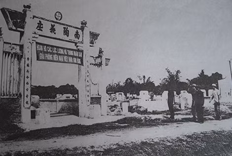 Cổng Làng Nam Đào xưa.