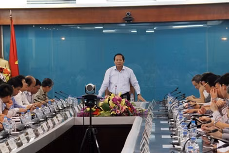 Bộ trưởng Trương Minh Tuấn chủ trì Hội nghị giao ban quản lý nhà nước Bộ TT&TT ngày 27-4.