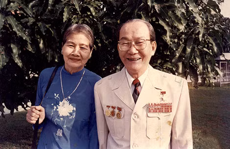 Tình yêu của ông bà trọn vẹn cho đến cuối cuộc đời.