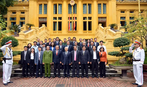 Tổng Bí thư Nguyễn Phú Trọng và các đại biểu.