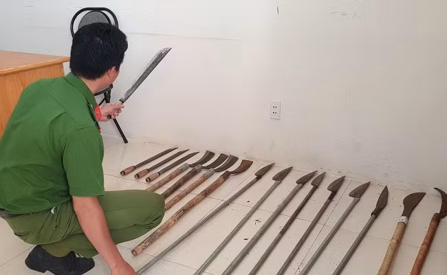 Hung khí Công an thu giữ