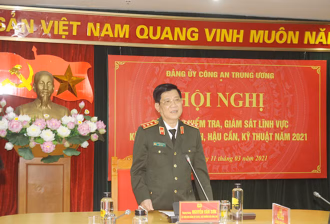 Thứ trưởng Nguyễn Văn Sơn phát biểu chỉ đạo tại Hội nghị.