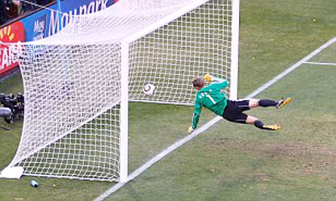 Bàn thắng ma của Lampard khiến công nghệ VAR vào cuộc.
