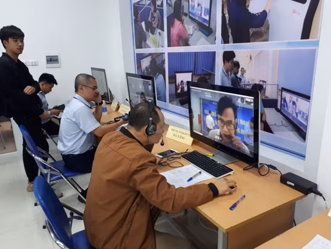 Tuyển dụng trực tuyến là giải pháp phù hợp nhất trong bối cảnh dịch COVID-19 đang căng thẳng hiện nay.