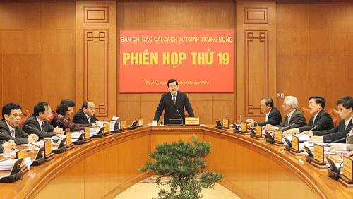 Chủ tịch nước Trương Tấn Sang, Trưởng ban Chỉ đạo cải cách Tư pháp Trung ương chủ trì cuộc họp.