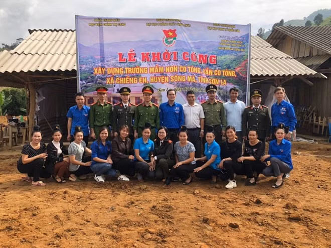 Lễ khởi công xây dựng trường mầm non Co Tòng, xã Chiềng En, huyện Sông Mã, tỉnh Sơn La diễn ra hôm 7/11.