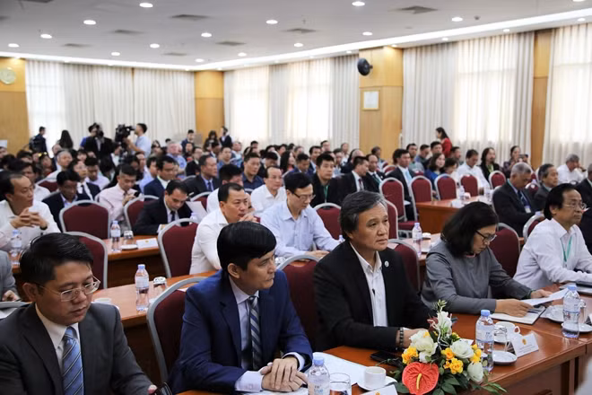 Hội nghị có sự tham gia của 350 đại biểu kiều bào và các đại biểu đại diện cho một số bộ, ngành và địa phương trong cả nước.