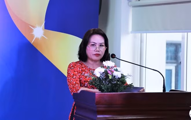 Luật sư Hứa Thị Xuân, Giám đốc công ty Luật MYALFA phát biểu tại lễ kỷ niệm.