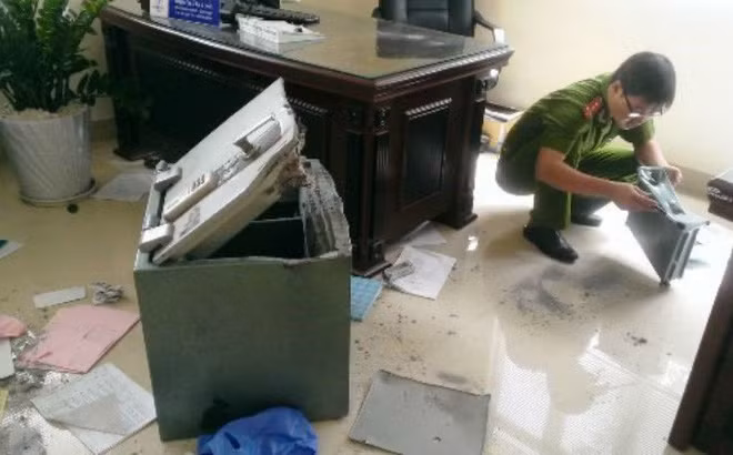 Hiện trường một vụ phá két sắt trộm tài sản