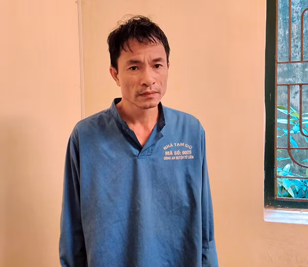 Ông trùm Đàm Quang Cảnh bị bắt giữ dẫn giải về trụ sở CAQ Nam Từ Liêm.