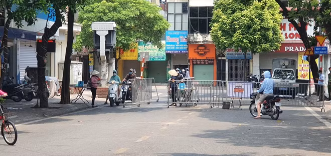 Hình thức phát phiếu đi chợ lần nào thu phiếu lần đó sẽ đảm bảo giãn cách và truy vết nếu xảy ra trường hợp có F0.